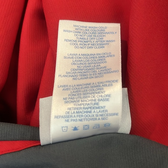 Reebok Red & Gray Full Zippered Windbreaker Size XL - Picture 11 of 11